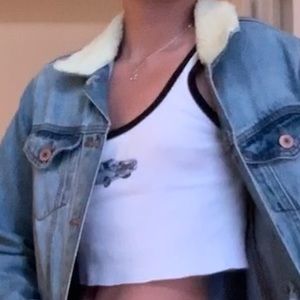 jeans jacket with faux fur